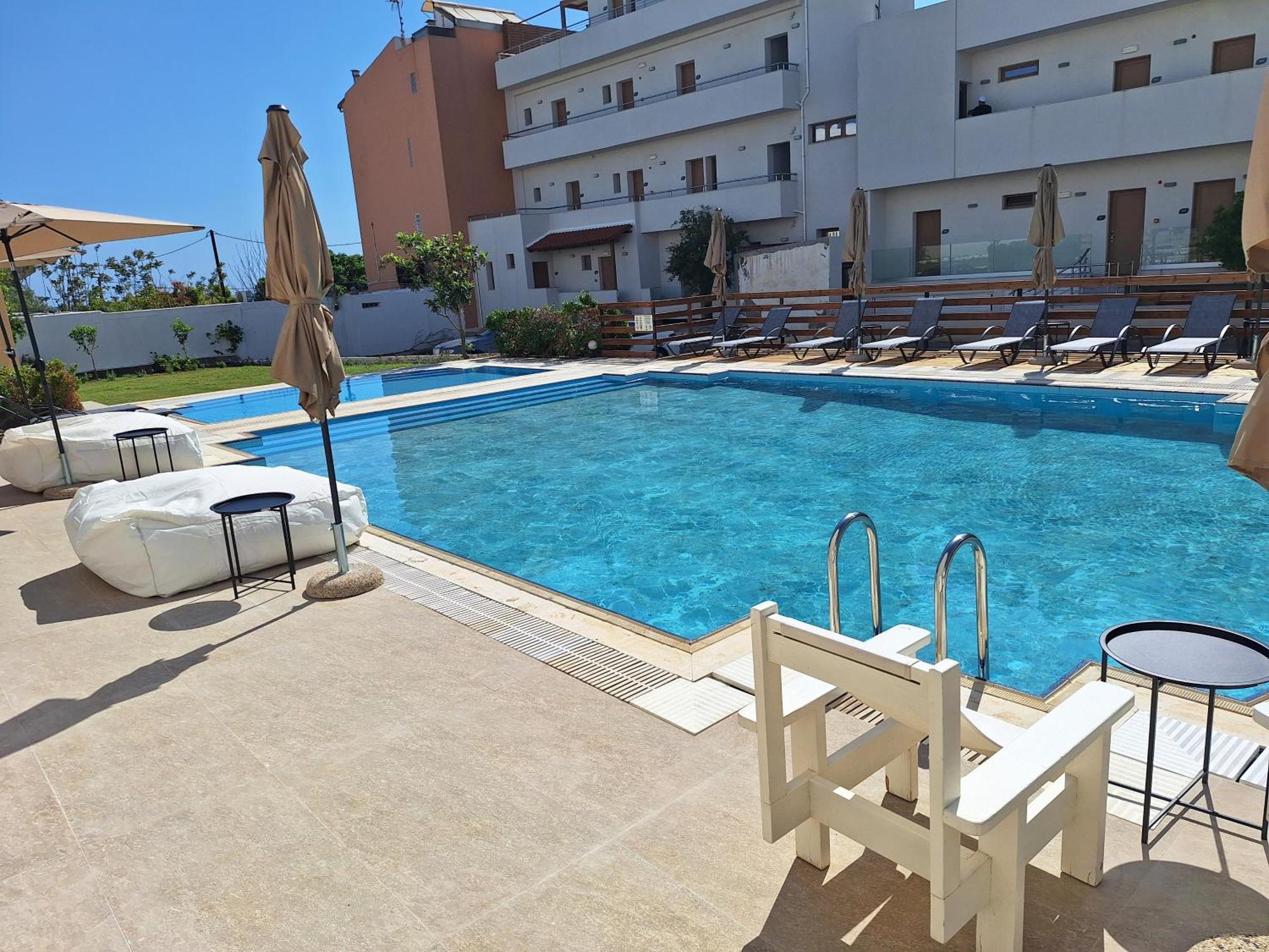 Soho Blue City Hotel Hersonissos  Exterior photo